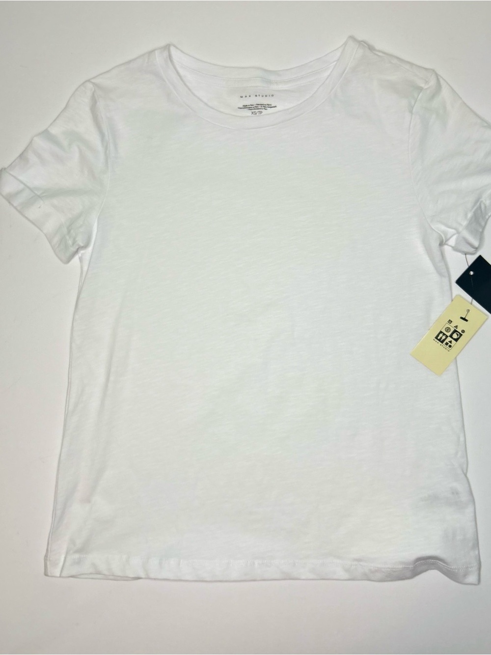 Max Studio 100% Cotton White Short Sleeve Tee with cuff sleeves XS/PT